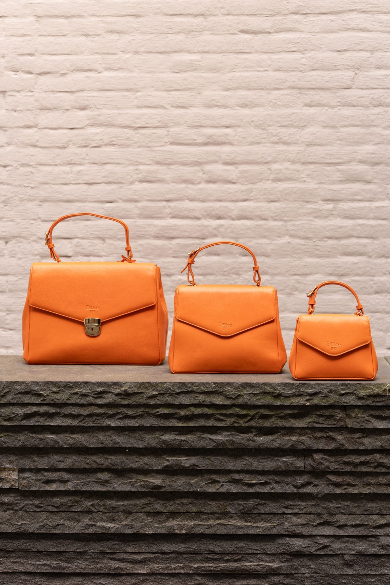 Félice classic orange - klein
